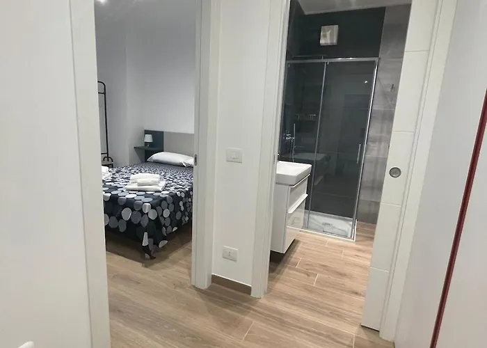 Flad House - * باري